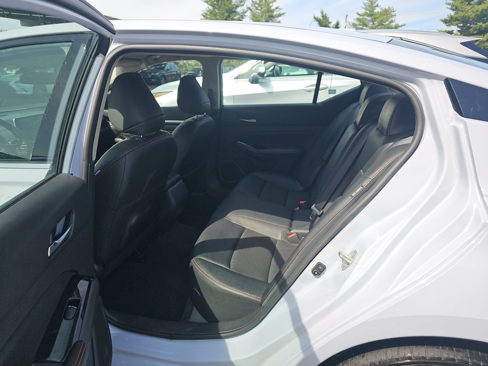 Used 2023 Nissan Altima 2.5 SR AWD/4WD image 4