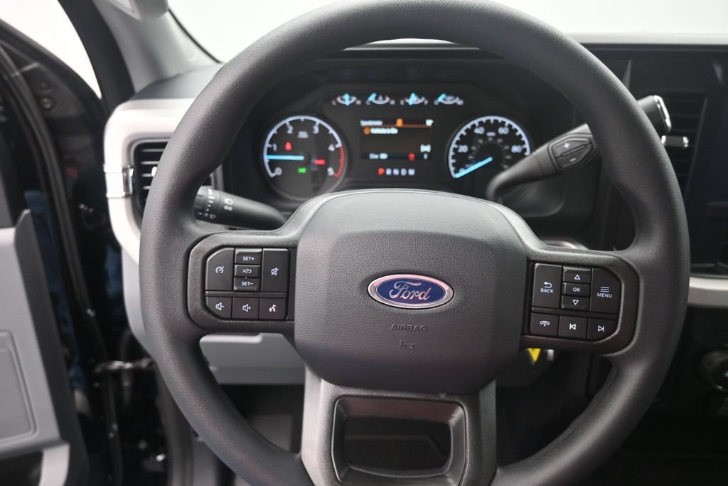 New 2026 Ford F250 XLT w/ FX4 Off-Road Package AWD/4WD image 9