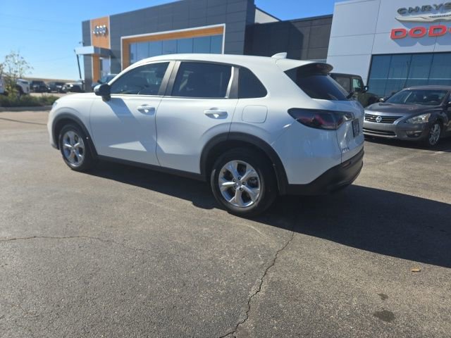 Used 2025 Honda HR-V LX image 7