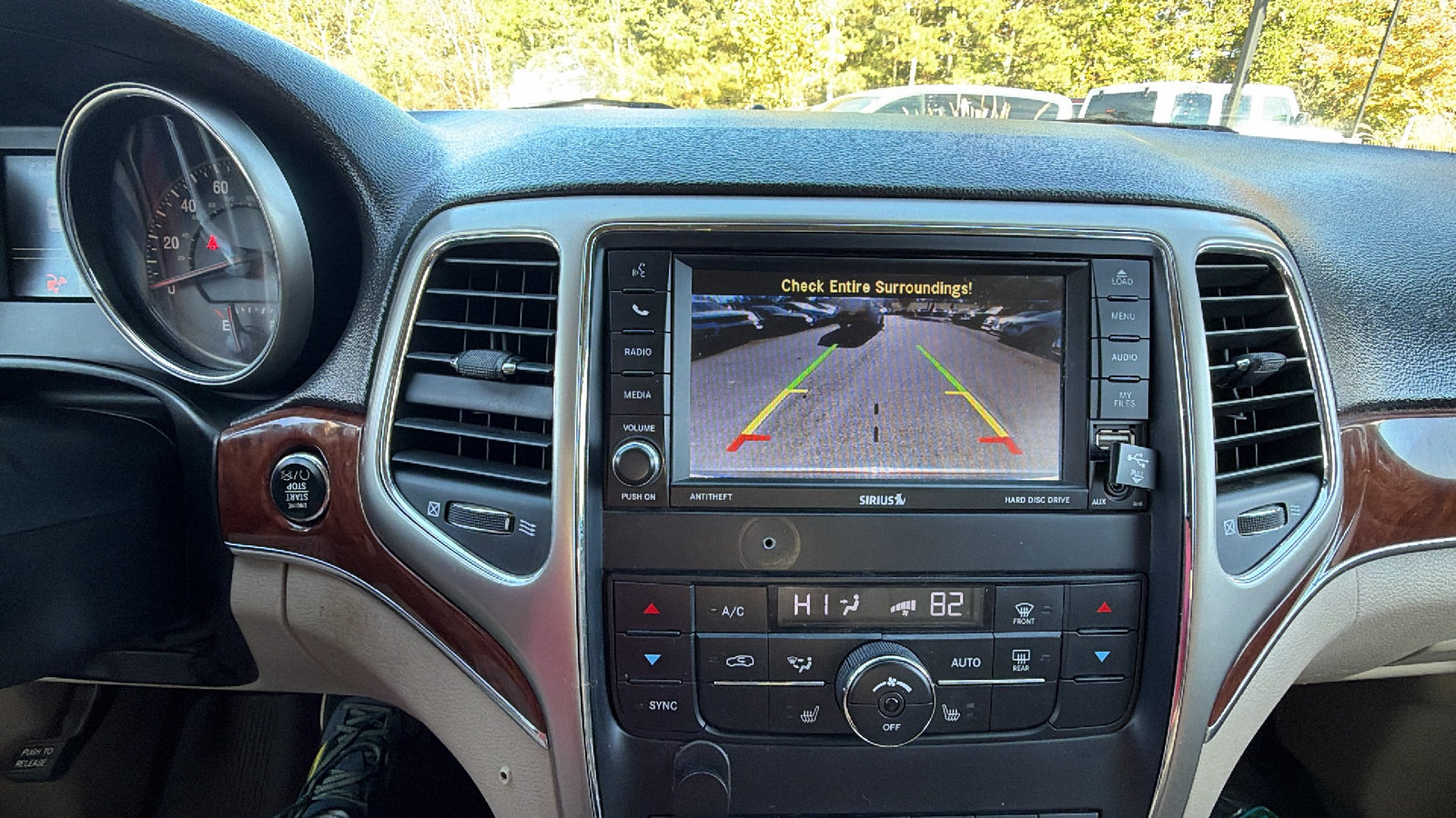 Used 2013 Jeep Grand Cherokee Limited AWD/4WD image 34