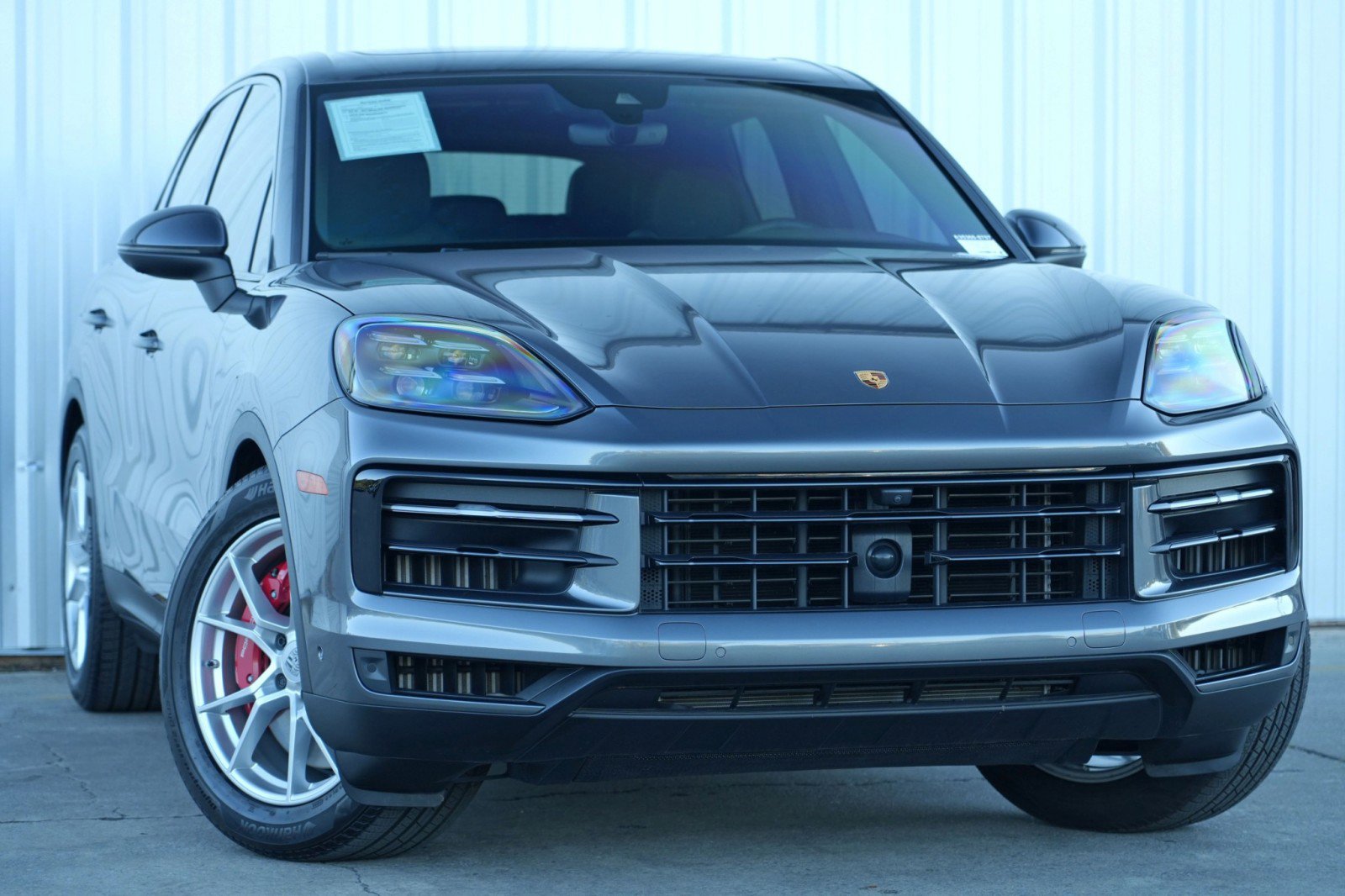 Used 2024 Porsche Cayenne S image 4