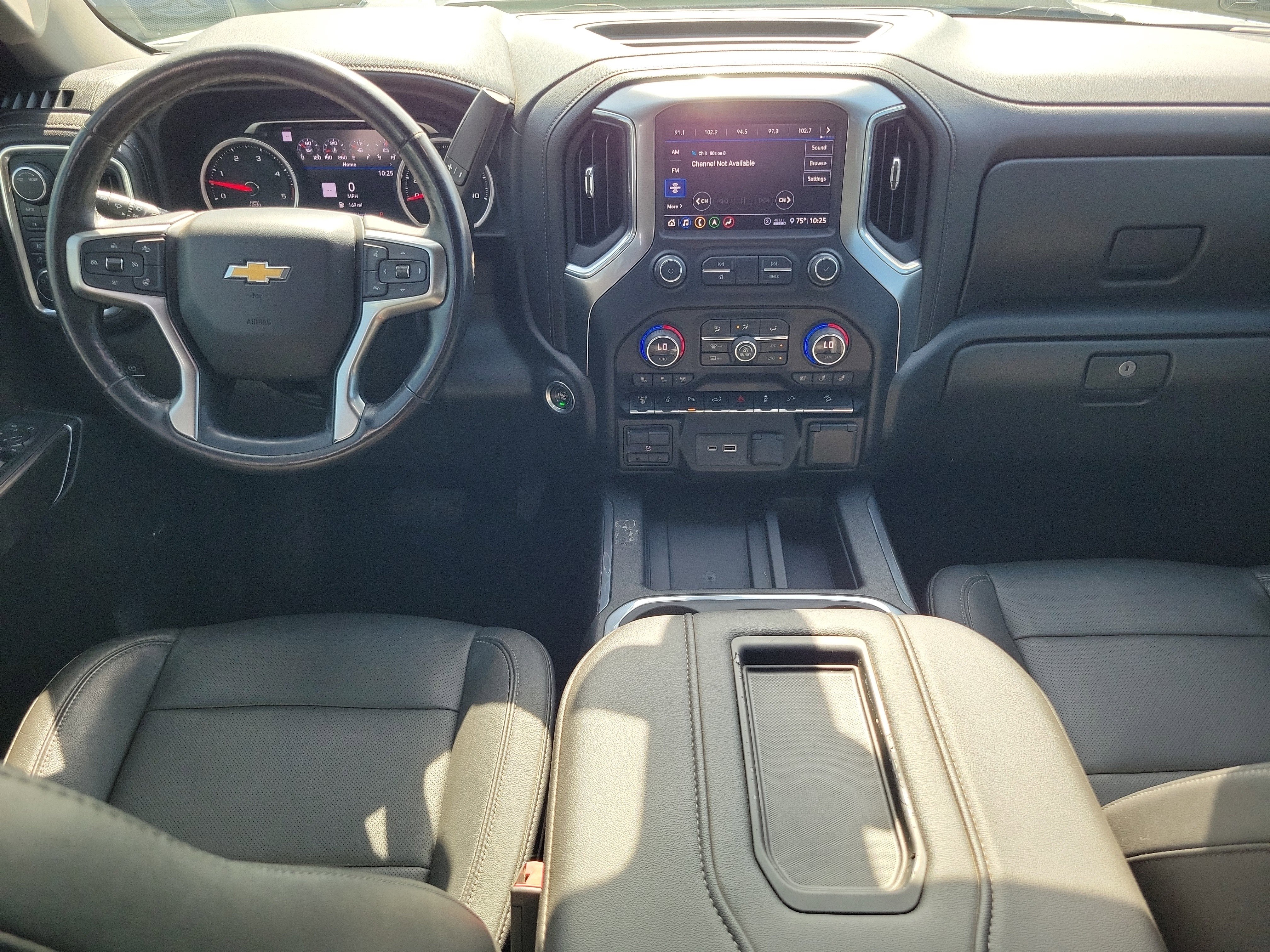 Used 2020 Chevrolet Silverado 2500 LTZ w/ LTZ Premium Package AWD/4WD image 13