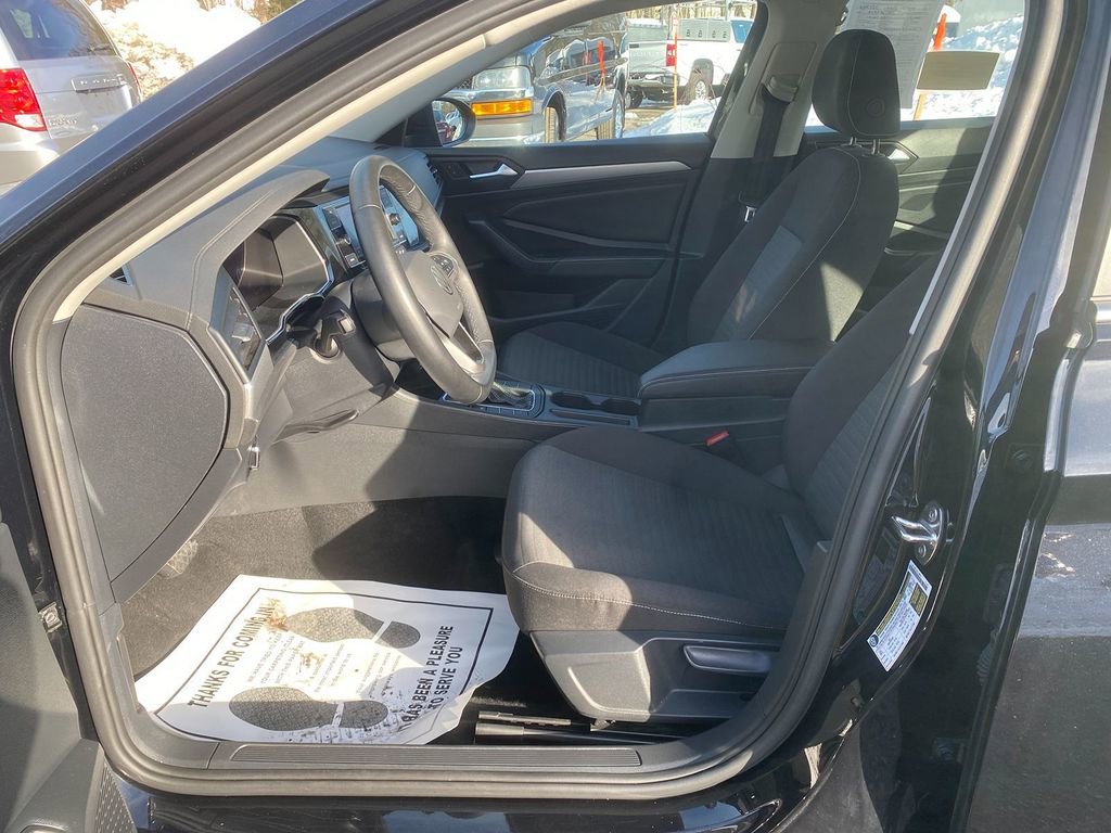 Used 2024 Volkswagen Jetta S image 12