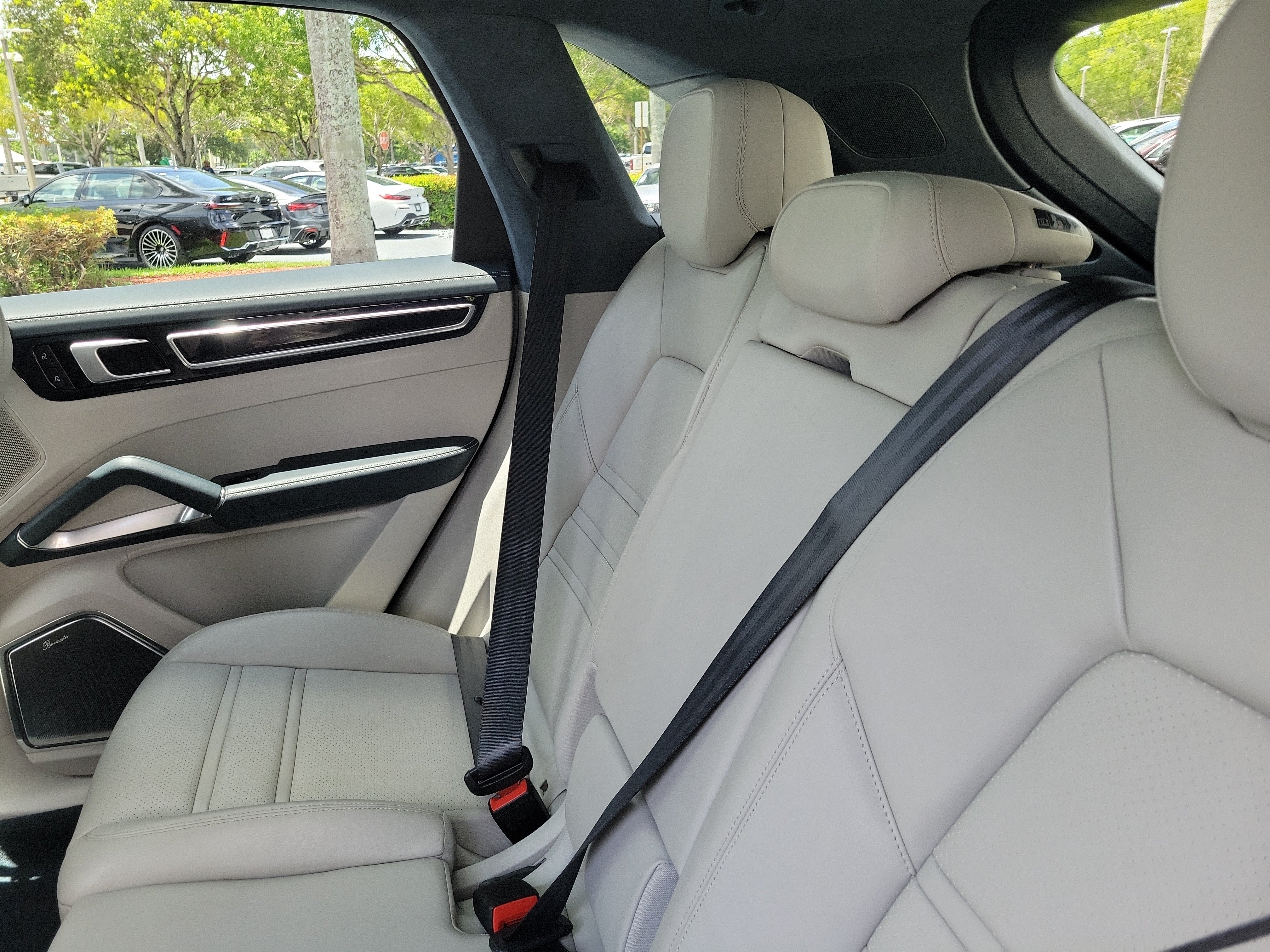 Used 2022 Porsche Cayenne Turbo AWD/4WD image 7