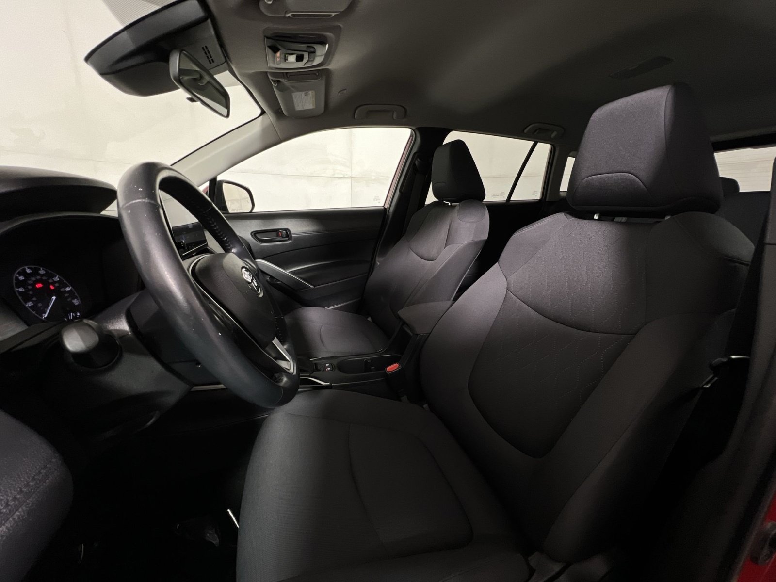 Used 2023 Toyota Corolla Cross LE AWD/4WD image 13