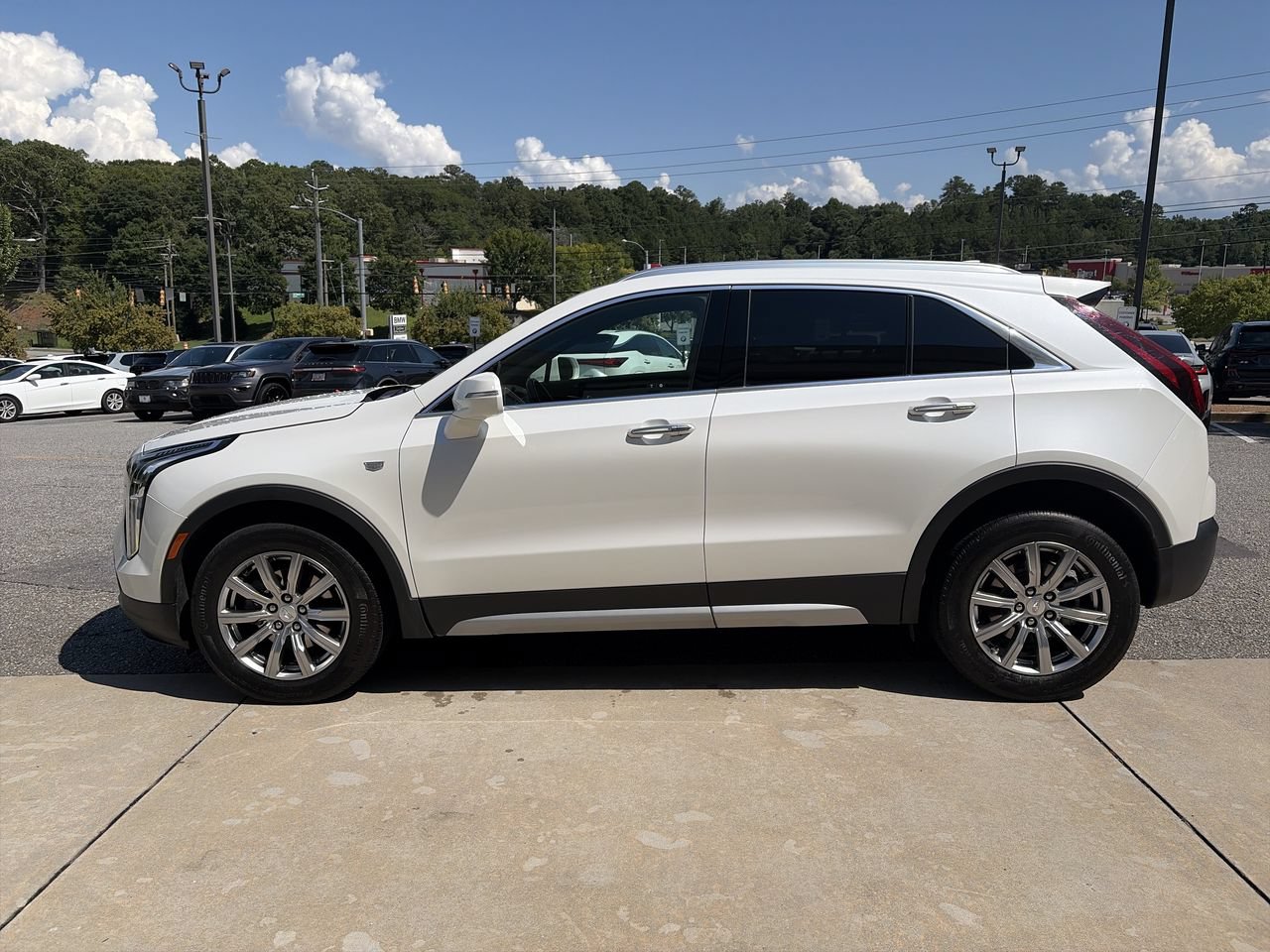 Used 2021 Cadillac XT4 Premium Luxury FWD image 5