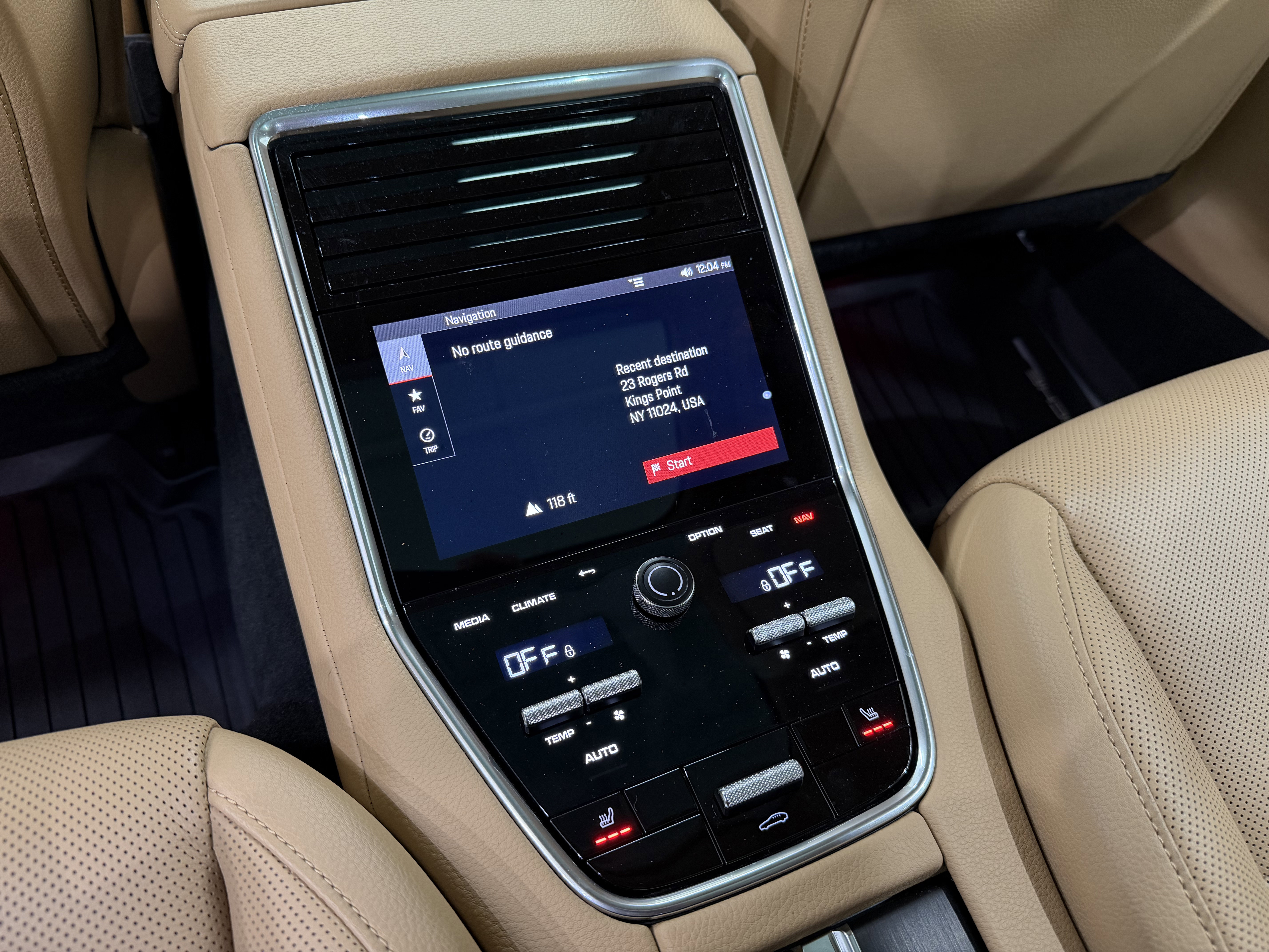 Certified 2023 Porsche Panamera 4 Platinum Edition image 21
