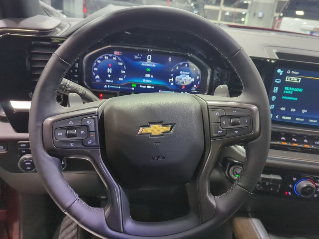 Used 2024 Chevrolet Silverado 1500 High Country image 18