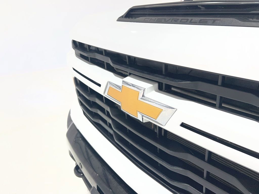 Used 2025 Chevrolet Silverado 2500 Custom w/ Custom Value Package AWD/4WD image 27