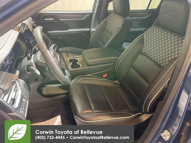 Used 2025 GMC Acadia Denali image 15