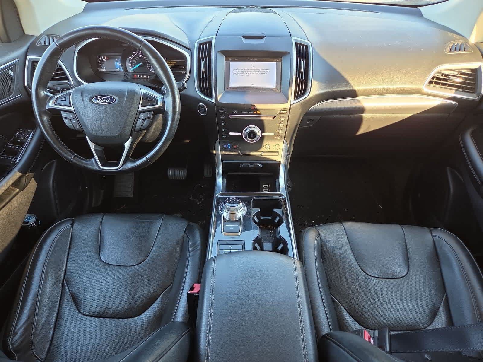 Used 2019 Ford Edge Titanium w/ Equipment Group 301A AWD/4WD image 14