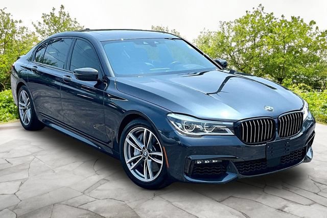 Used 2018 BMW 750i xDrive AWD/4WD image 10