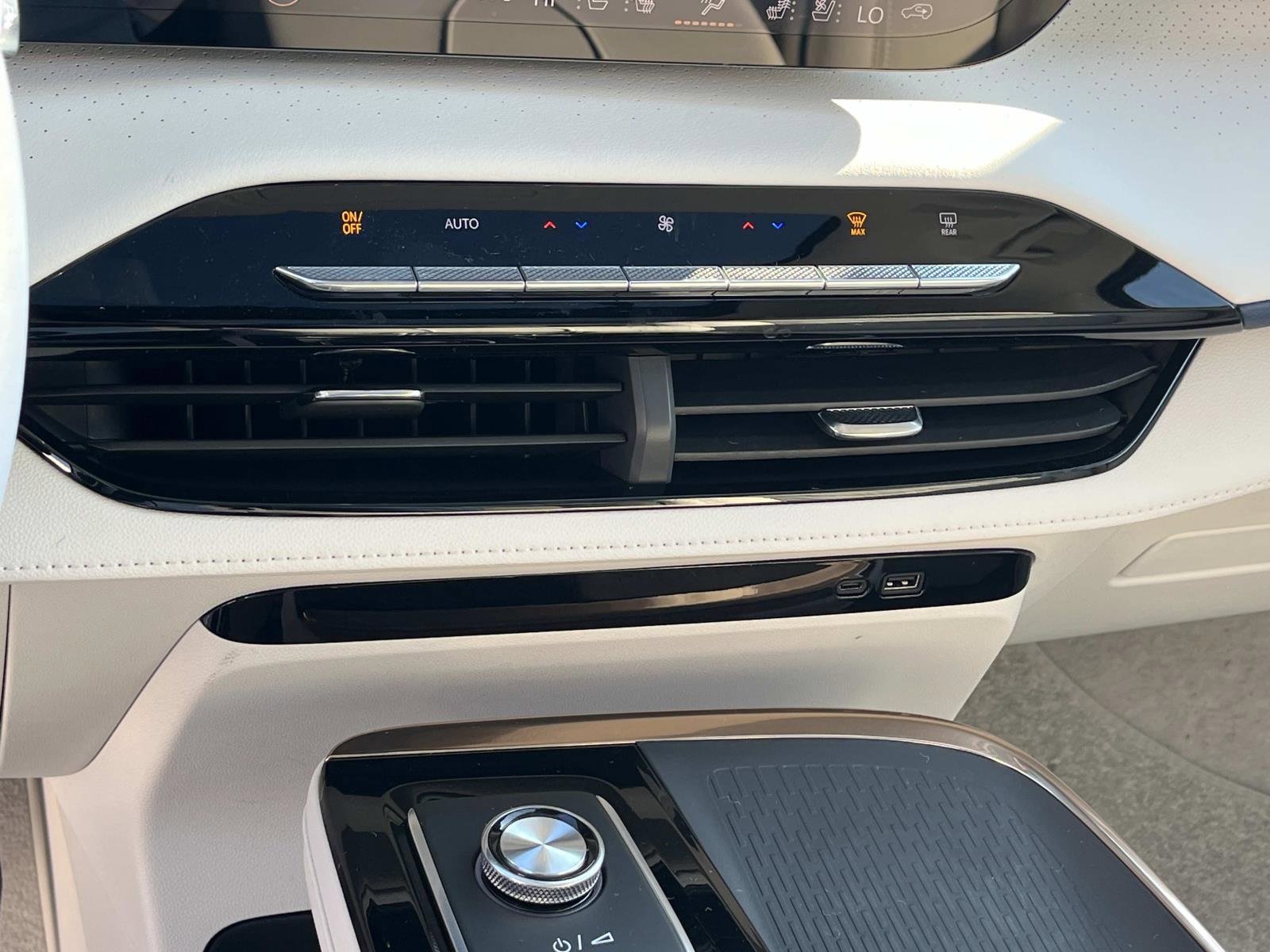 New 2026 Buick Enclave Avenir w/ Super Cruise Package image 28