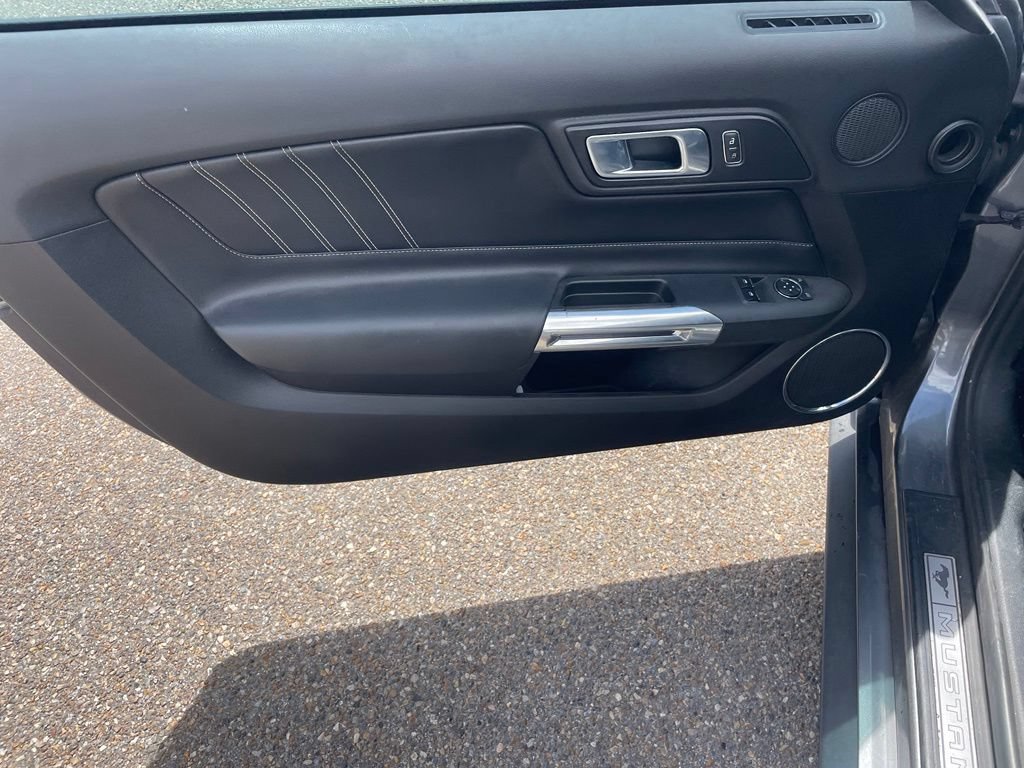 Used 2022 Ford Mustang Premium w/ Black Accent Package RWD image 9