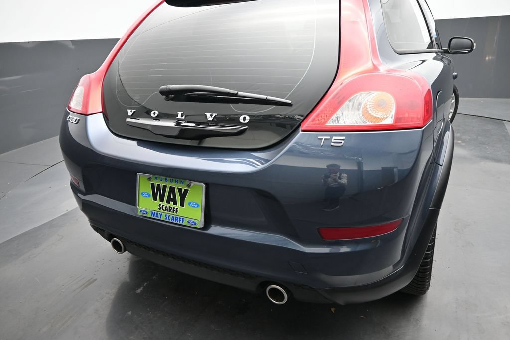 Used 2011 Volvo C30 T5 w/ Multimedia Pkg FWD image 2