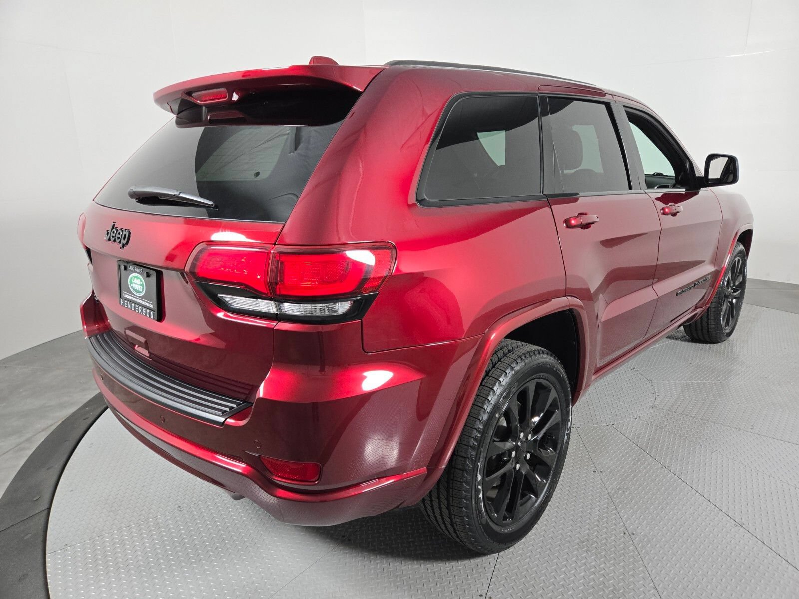Used 2022 Jeep Grand Cherokee Laredo AWD/4WD video 2