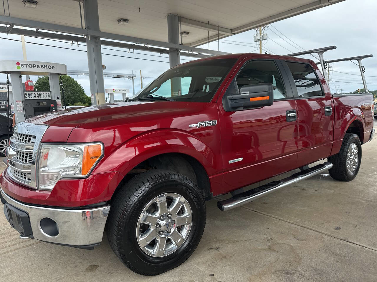 Used 2014 Ford F150 XLT w/ Equipment Group 302A Luxury image 2