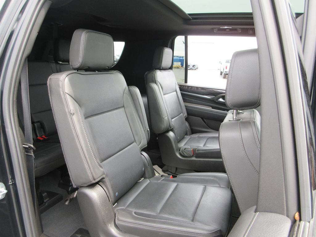 Certified 2021 GMC Yukon XL Denali w/ Denali Premium Package AWD/4WD image 28