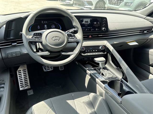 New 2026 Hyundai Elantra SEL Sport FWD image 5