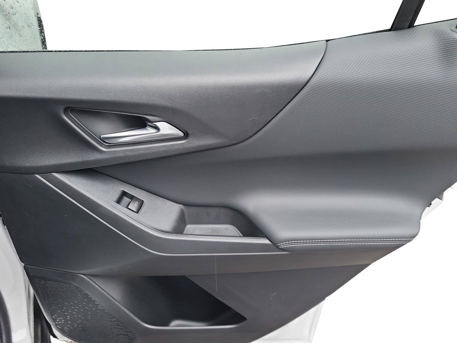 Used 2026 Chevrolet Equinox LT FWD image 22