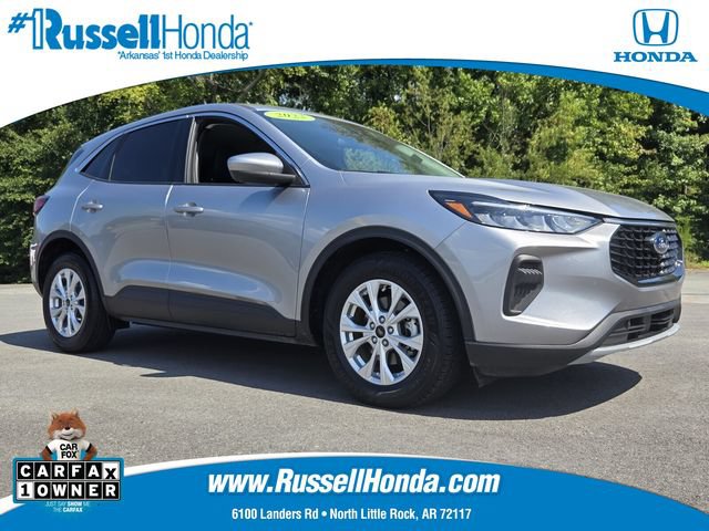 Used 2023 Ford Escape Active w/ Tech Pack #2 FWD image 1
