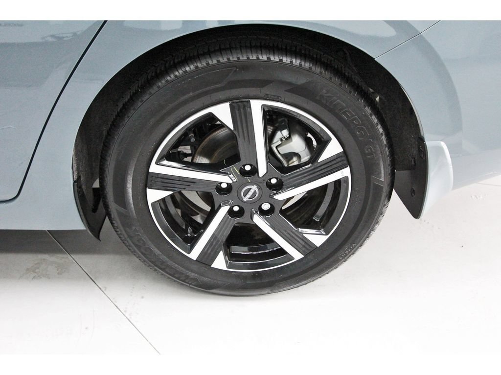 Certified 2025 Nissan Sentra SV FWD image 26