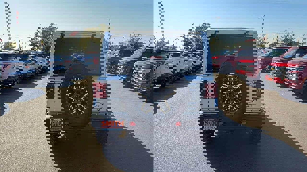 Used 2024 Jeep Wrangler Unlimited Sahara image 6