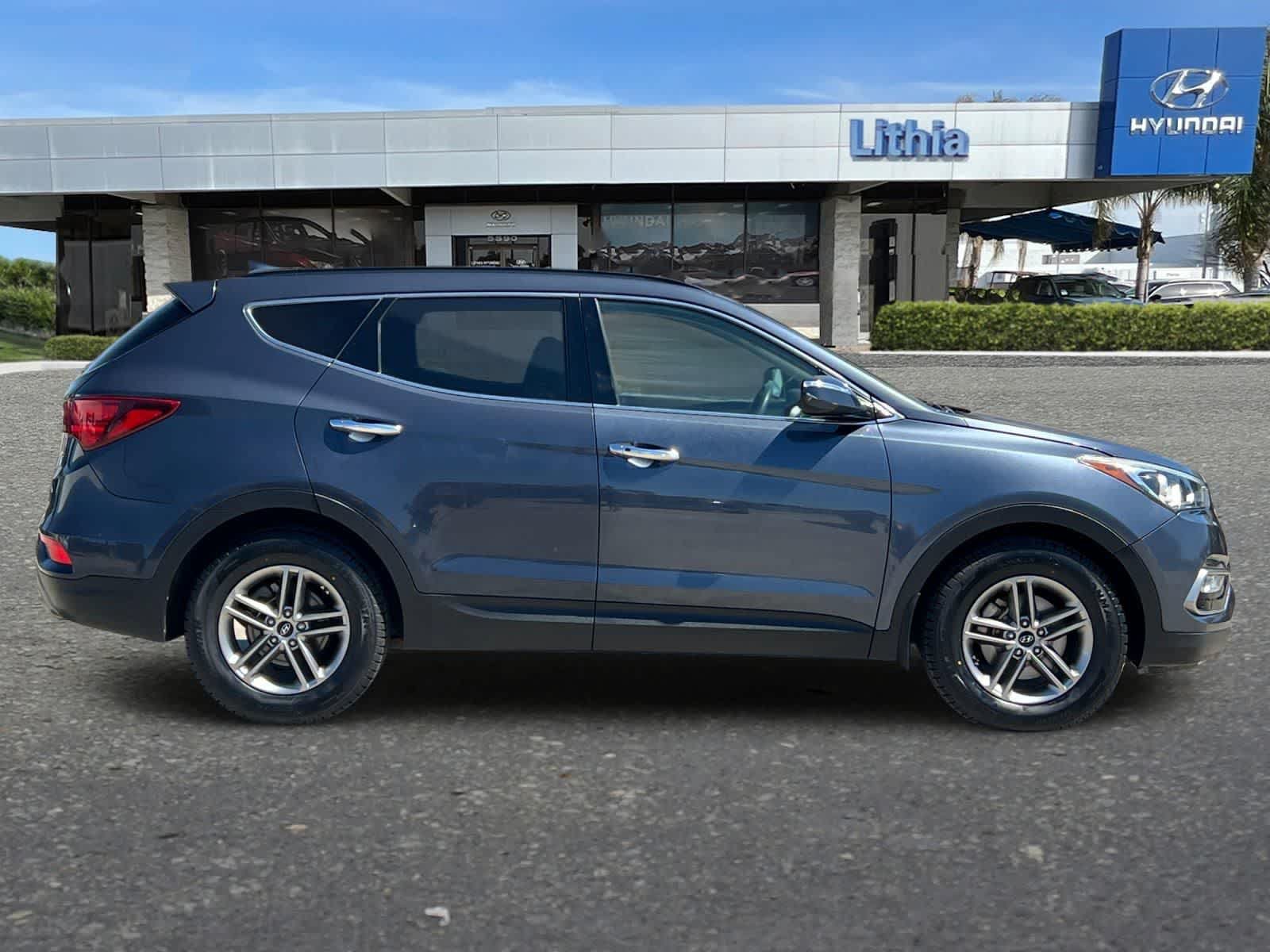 Used 2018 Hyundai Santa Fe Sport w/ 2.4L Value Package 02 FWD image 9