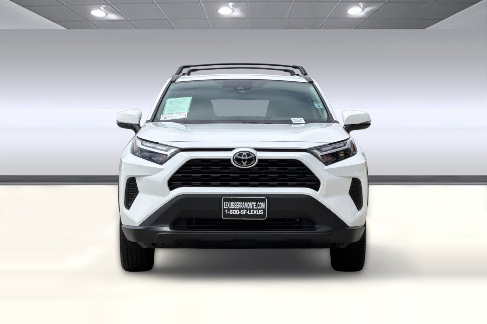 Used 2024 Toyota RAV4 XLE w/ Convenience Package FWD image 5