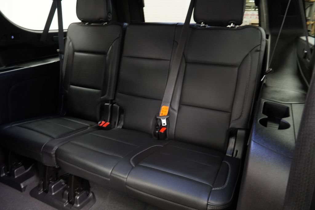 Used 2021 GMC Yukon XL Denali w/ Denali Premium Package AWD/4WD image 11
