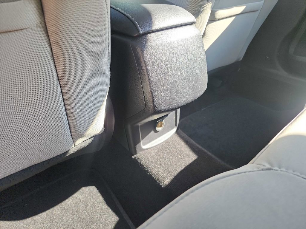 Used 2018 Ford Fusion S image 29