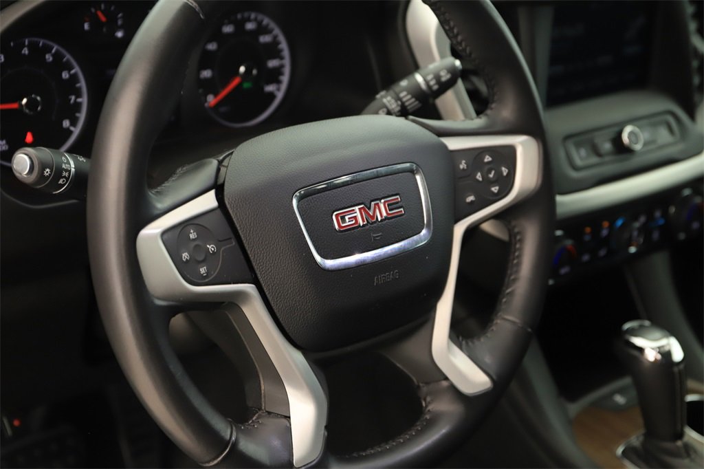 Used 2019 GMC Acadia SLE image 16