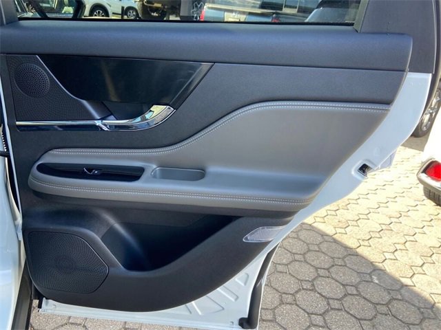 Used 2023 Lincoln Corsair AWD w/ Equipment Group 101A image 33