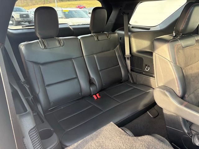 Used 2025 Ford Explorer ST image 35