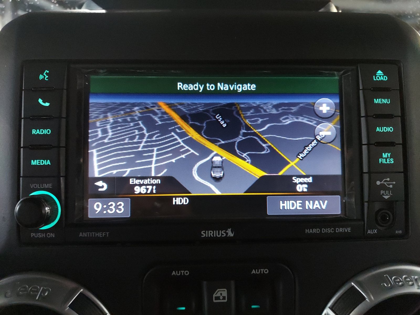Used 2018 Jeep Wrangler Unlimited Rubicon w/ Connectivity Group AWD/4WD image 14