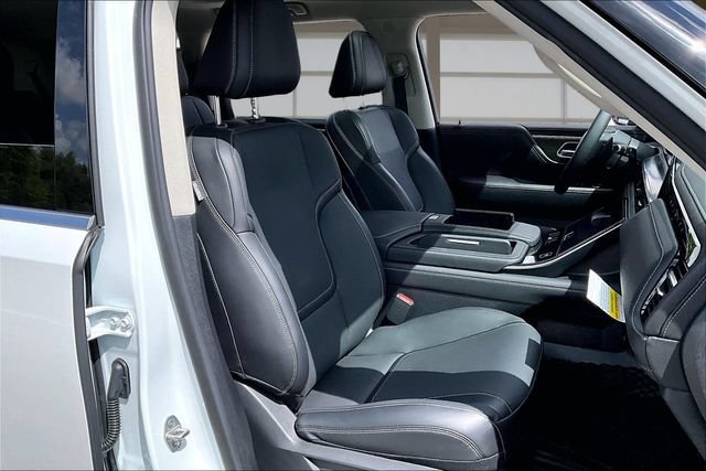 Used 2026 INFINITI QX80 Pure w/ Cargo Package RWD image 7