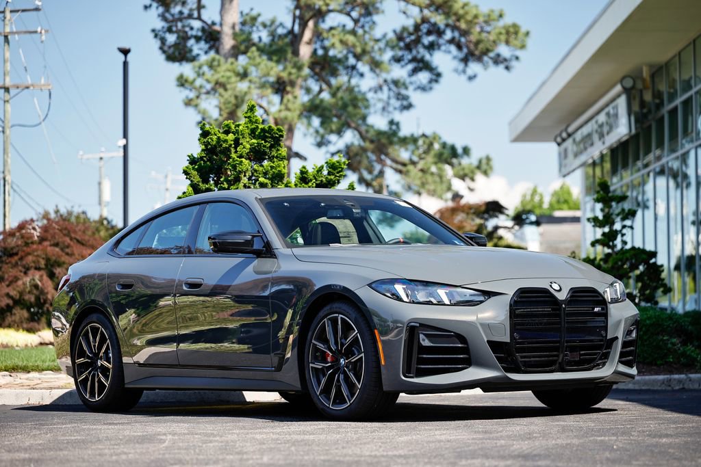 New 2026 BMW M440i w/ Premium Package RWD image 1