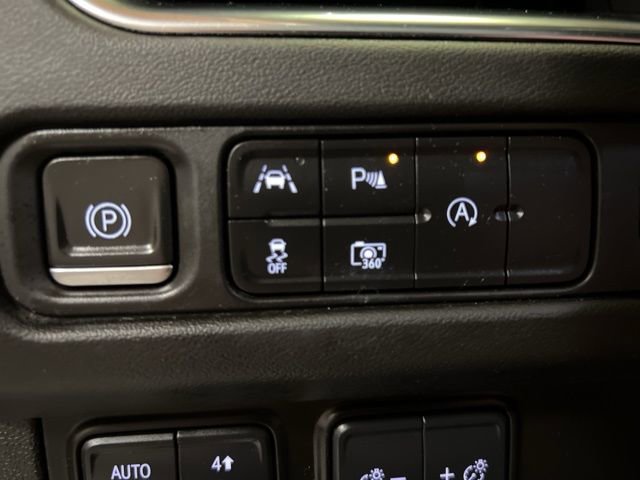 Used 2023 Chevrolet Suburban RST w/ Luxury Package image 41