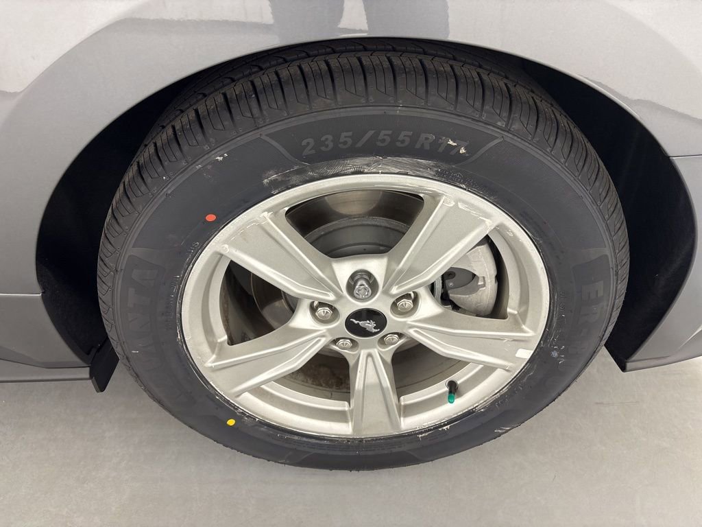 Used 2022 Ford Mustang Coupe image 11