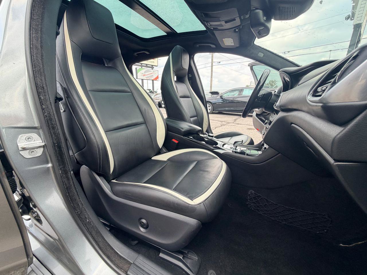 Used 2018 INFINITI QX30 Sport w/ Sport Leather Package FWD image 15