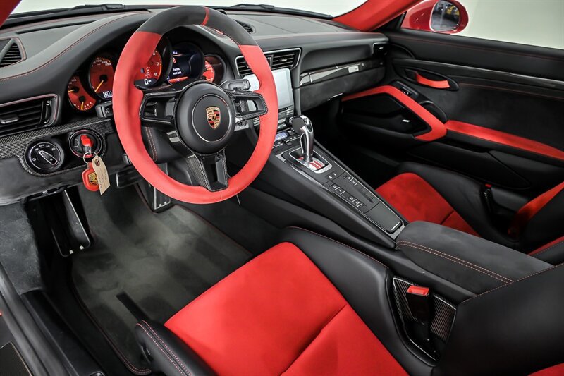 Used 2018 Porsche 911 GT2 RS RWD image 17