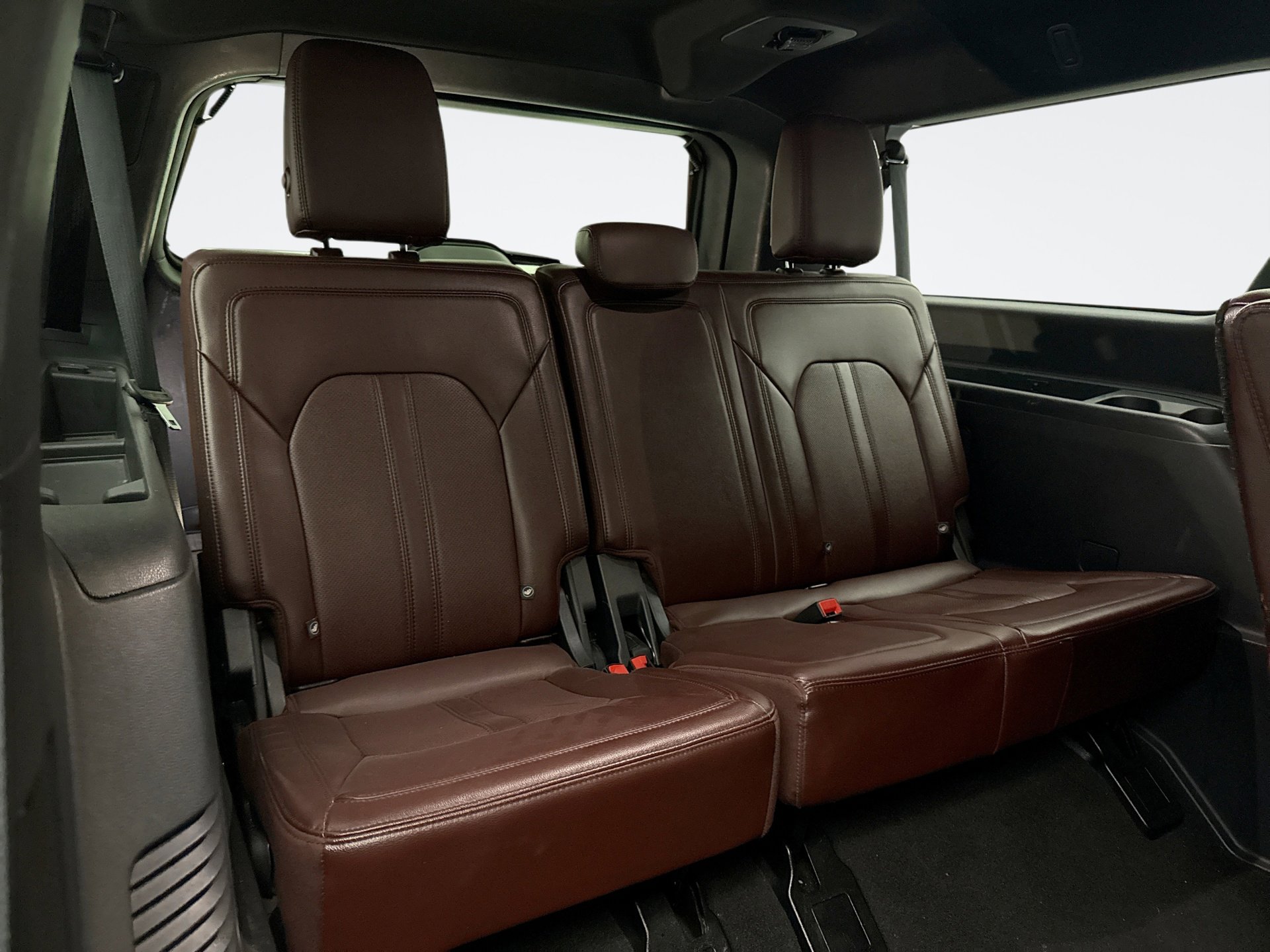 Used 2024 Ford Expedition Max Limited image 18