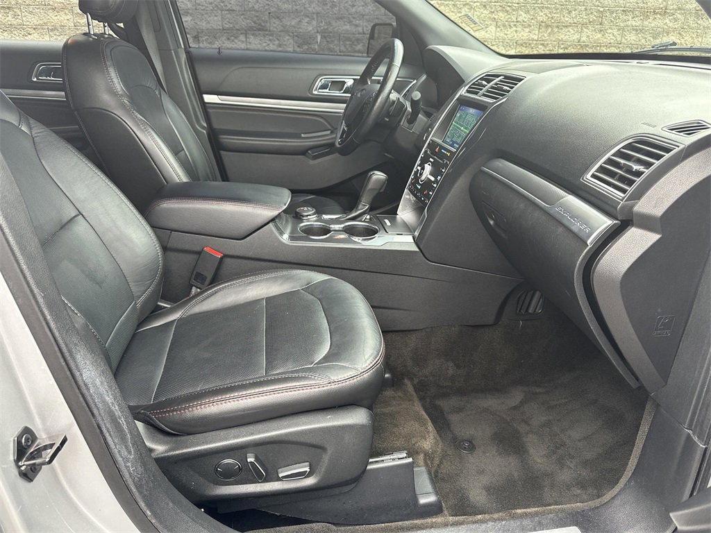 Used 2018 Ford Explorer Sport image 13