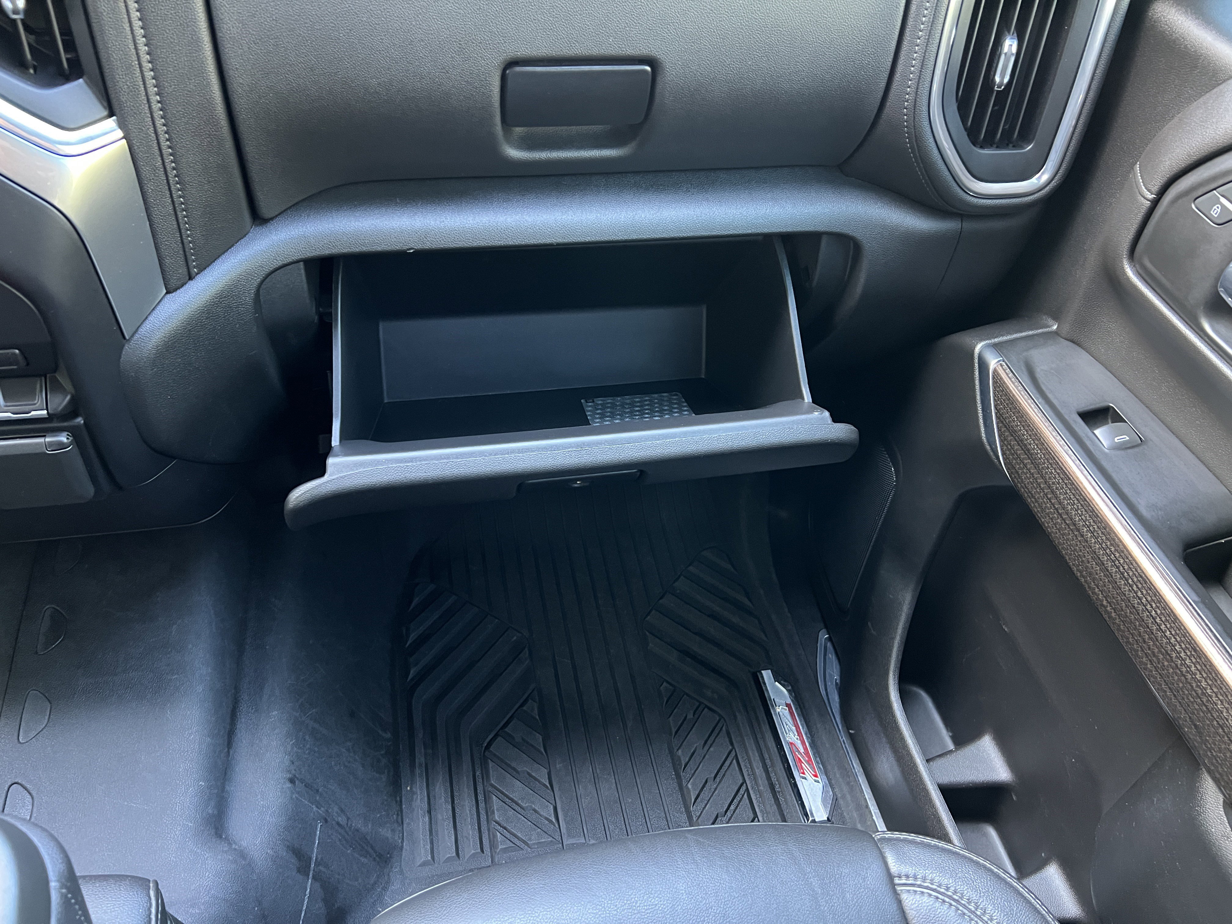 Used 2019 Chevrolet Silverado 1500 LT w/ True North Edition AWD/4WD image 33