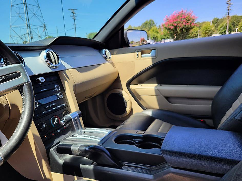 Used 2008 Ford Mustang GT Premium RWD image 18