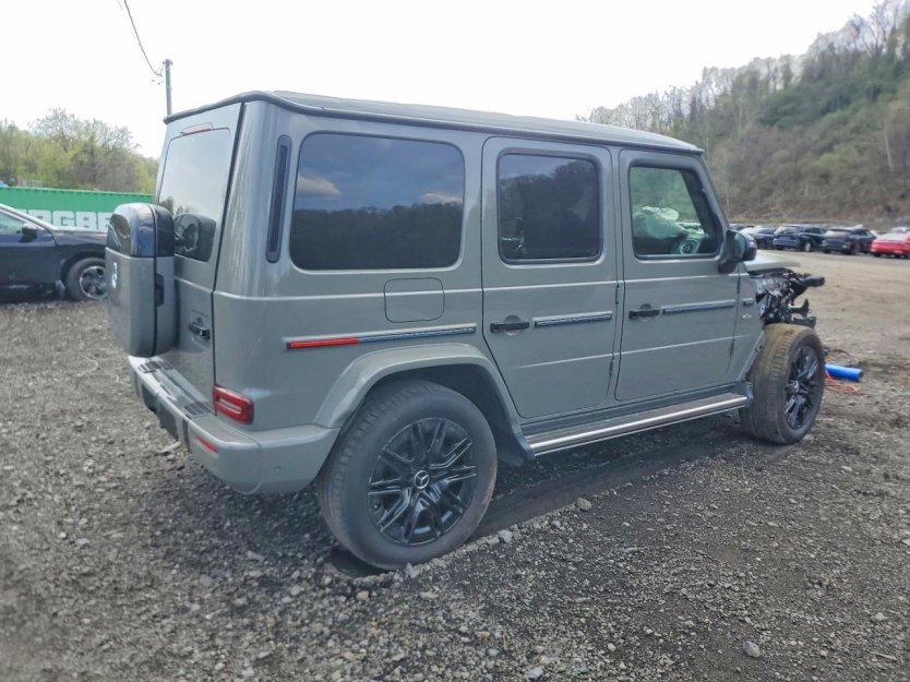 Used 2025 Mercedes-Benz G 580 w/ EQ Technology image 5
