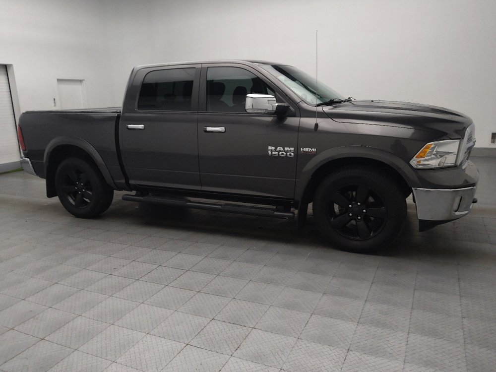Used 2018 RAM 1500 SLT image 11