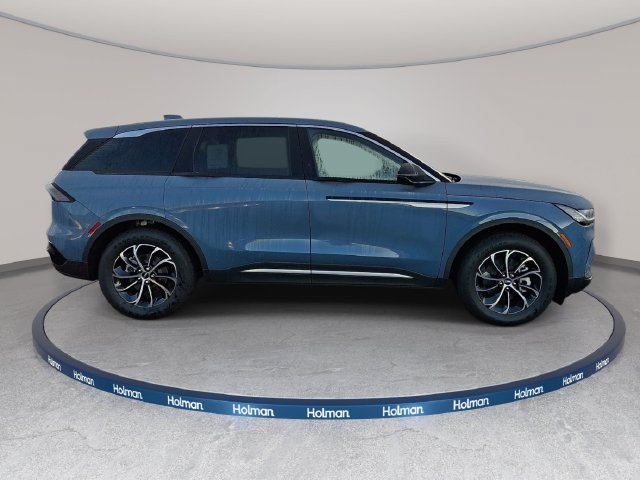 New 2026 Lincoln Nautilus Premier AWD/4WD image 4