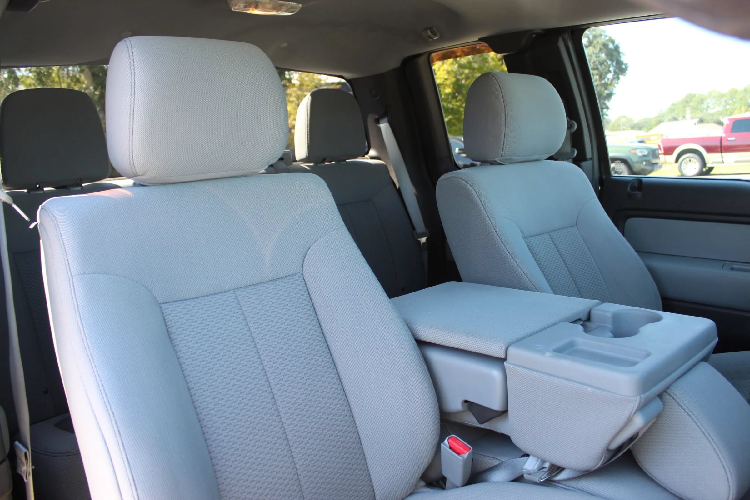 Used 2014 Ford F150 XLT w/ XLT Chrome Package RWD image 29