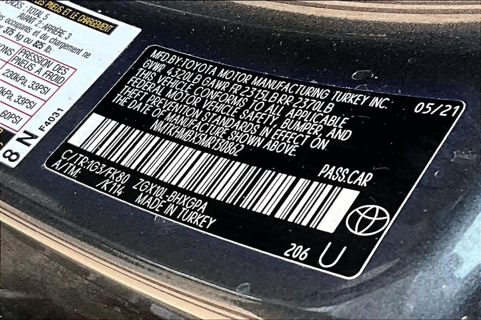 Used 2021 Toyota C-HR XLE FWD image 34